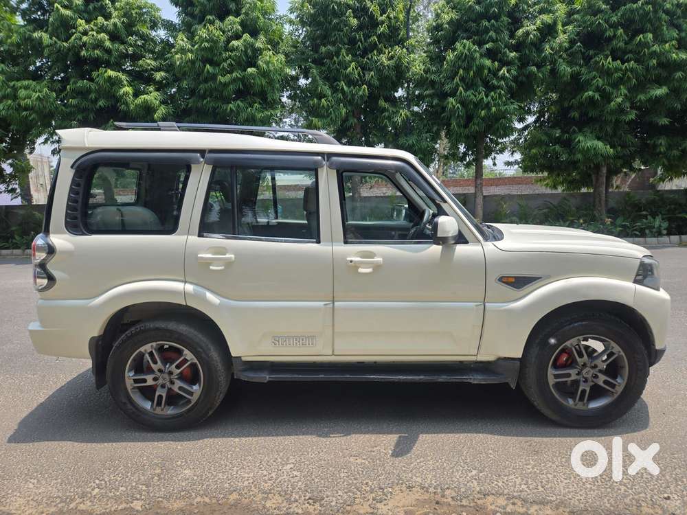 Mahindra Scorpio S6 Plus, 2015, Diesel