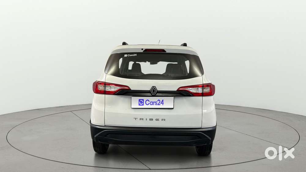 Renault Triber Rxt, 2023, Petrol
