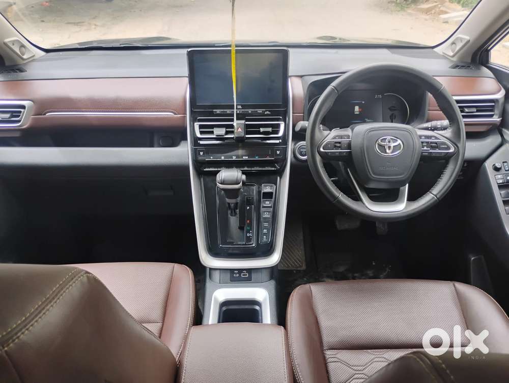 Toyota Innova Hycross 2.0 Zx Hybrid 7 Str, 2024, Petrol