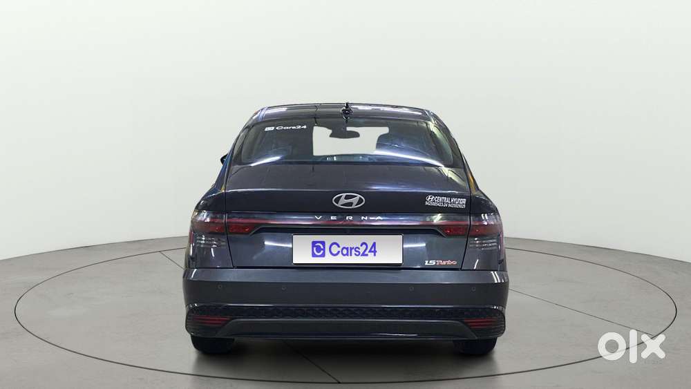 Hyundai Verna 1.5 Sx (o) Petrol Mt, 2023, Petrol