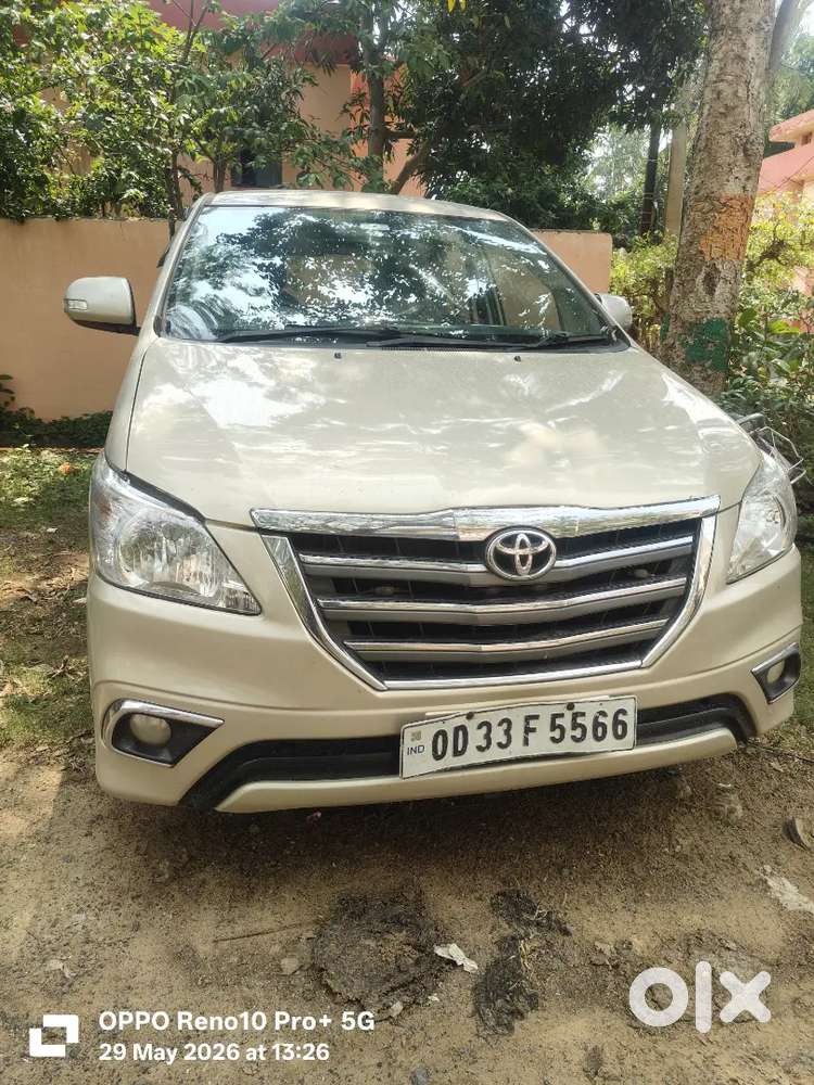 Toyota Innova 2016 Diesel Well Maintained