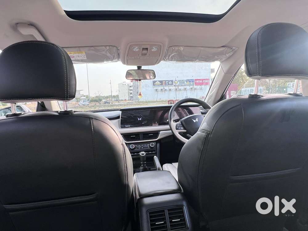 Mahindra Xuv700 2.2 Ax 5 Diesel Mt Str, 2023, Diesel