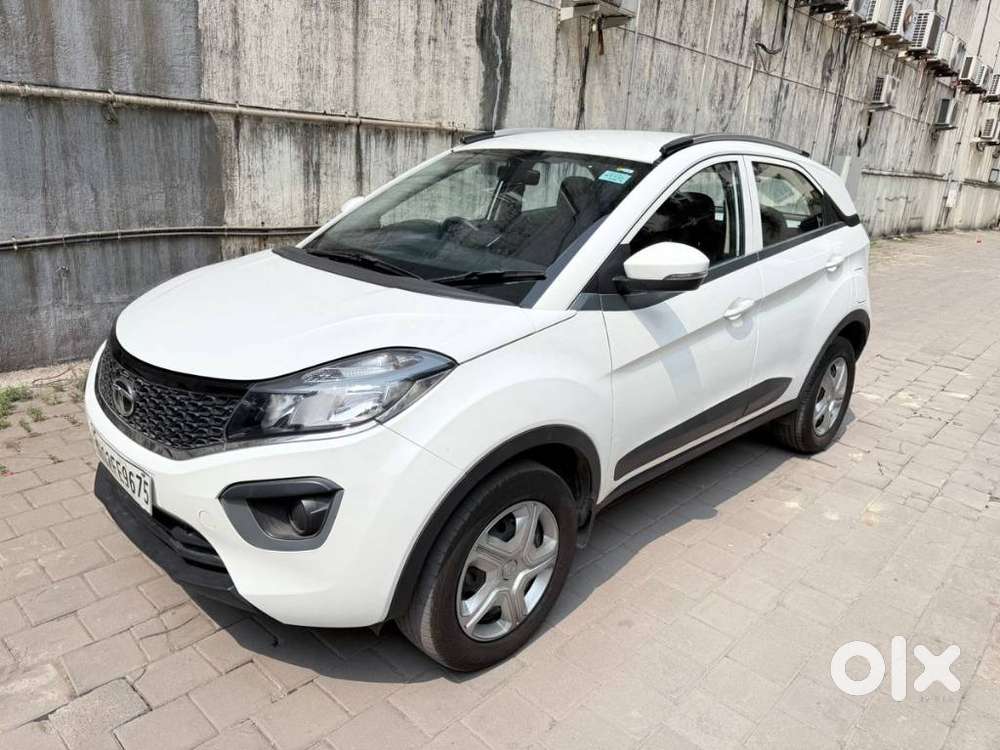 Tata Nexon 1.2 Revotron Xma Amt (s), 2019, Petrol