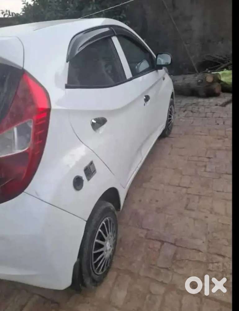 Hyundai Eon 2012 Variant