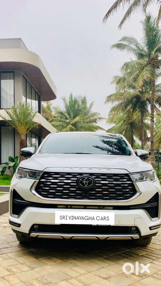 Toyota Innova Hycross 2.0 Zx (o) Hybrid 7 Str, 2025, Diesel