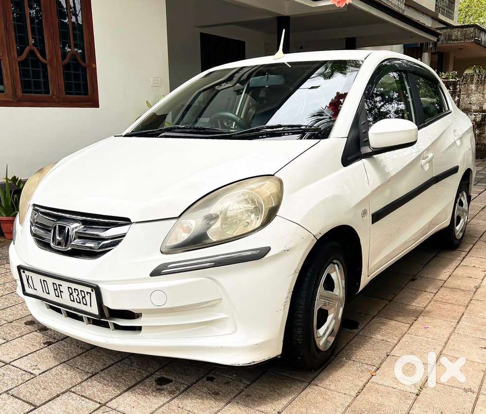 Honda Amaze S 2014  Well Maintained  ₹2.70 Lakh