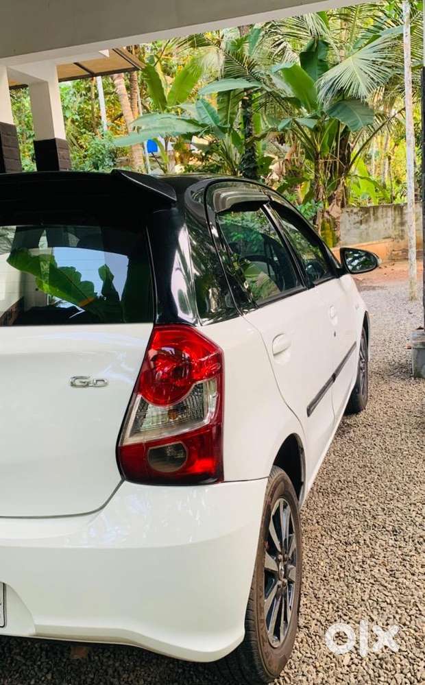 Toyota Etios Liva 2016