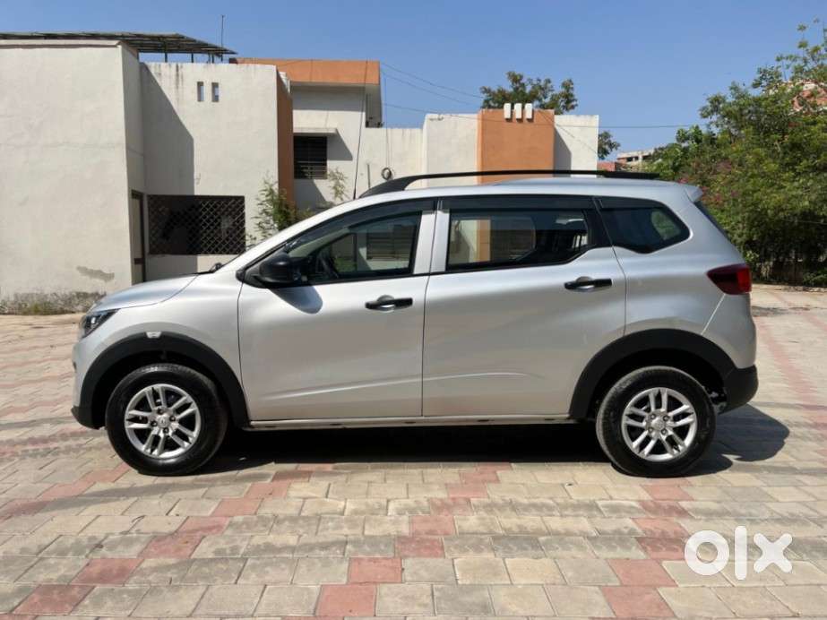 Renault Triber Rxl, 2025, Petrol
