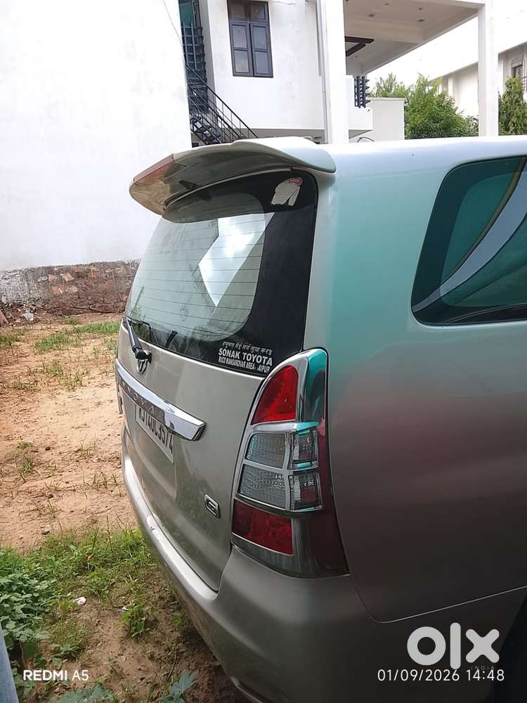 Toyota Innova Diesel 2012