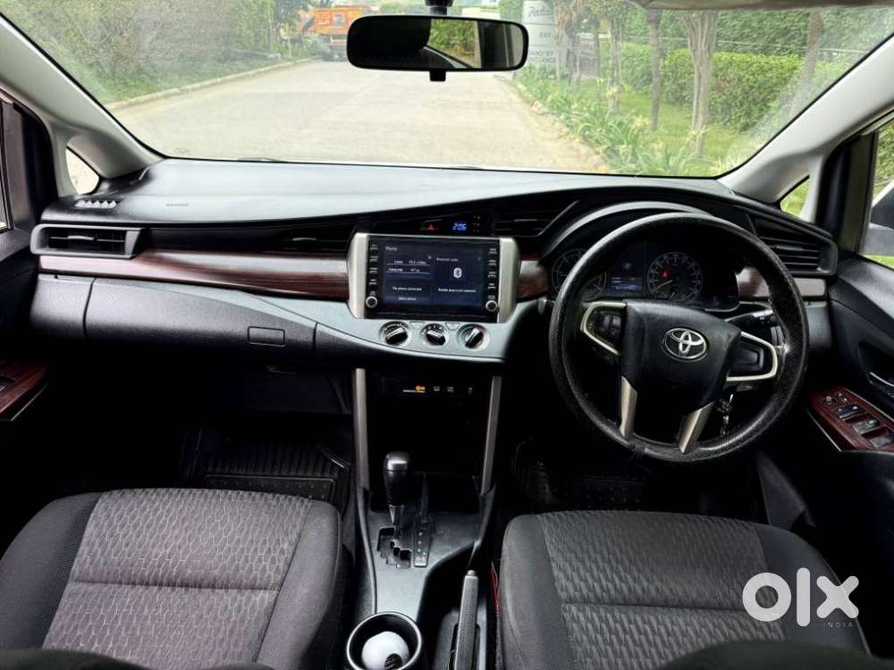 Toyota Innova Crysta [2020-ongoing] 2.4 Gx 7 Str, 2022, Diesel