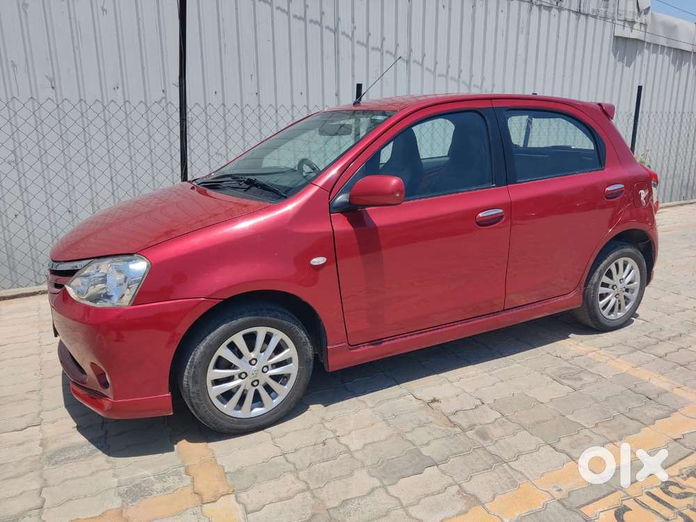 Toyota Etios Liva, 2011, Petrol
