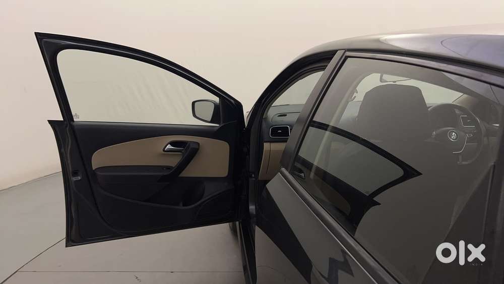 Volkswagen Polo 2009-2013 Petrol Highline 1.2l, 2015, Petrol