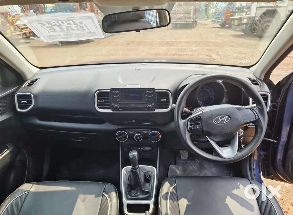 Hyundai Venue S 1.2 Petrol, 2022, Petrol