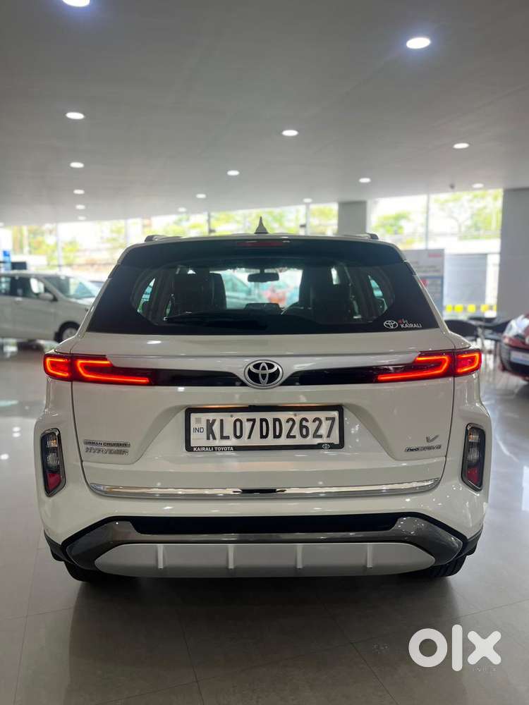 Toyota Urban Cruiser Hyryder 1.5 V Neo Drive At, 2024, Petrol