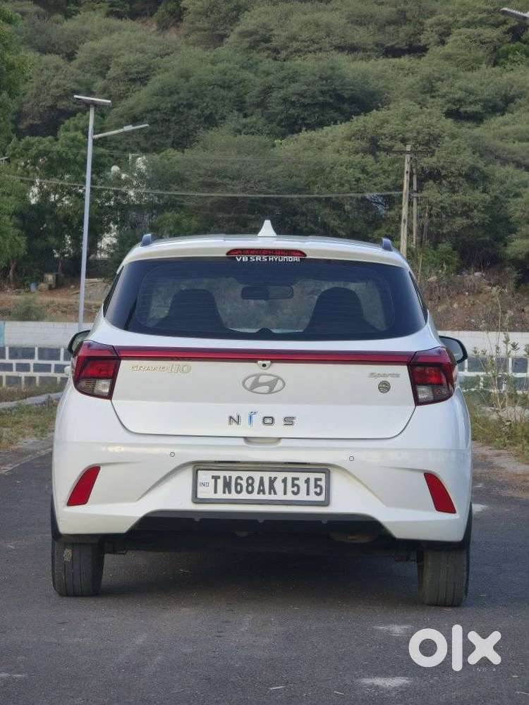 Hyundai Grand I10 Nios Amt Sportz, 2023, Petrol