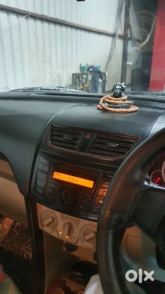 Maruti Suzuki Dzire 2015 Diesel 77100 Km Driven