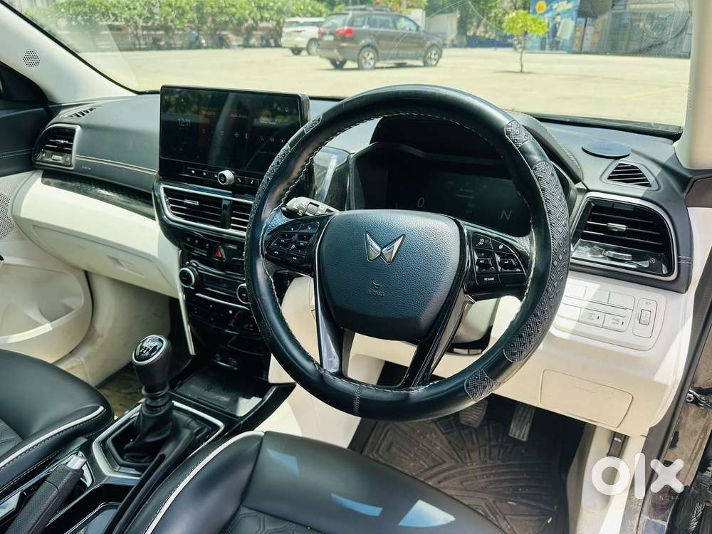 Mahindra Xuv 3xo Ax7 Diesel Mt, 2024, Diesel