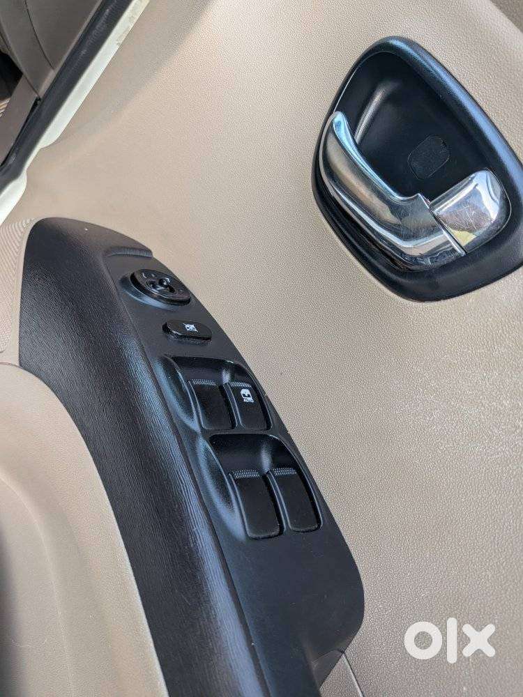 Hyundai I10 [ ] 1.2 Sportz At, 2011, Petrol
