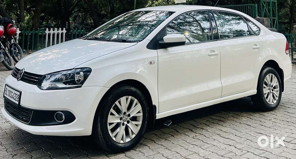 Volkswagen Vento 1.2 Tsi Highline Plus At, 2015, Petrol