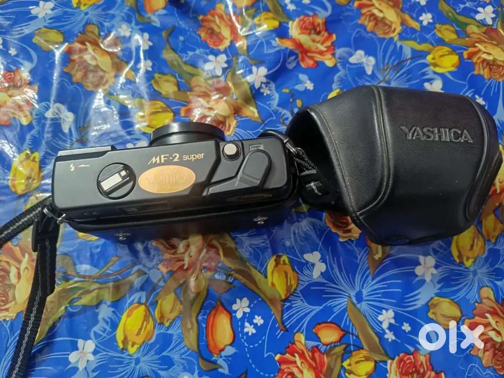 Yashica MF2 super Camera