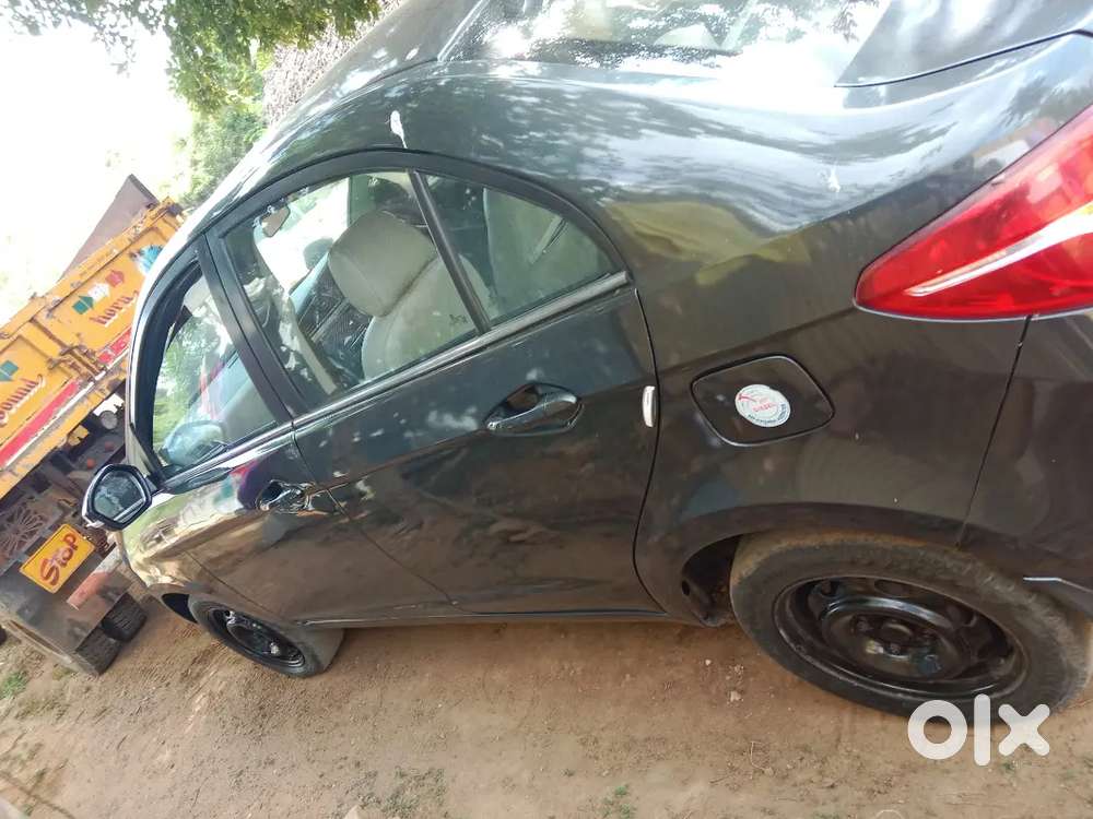 Tata Zest Quadrajet Diesel 2017