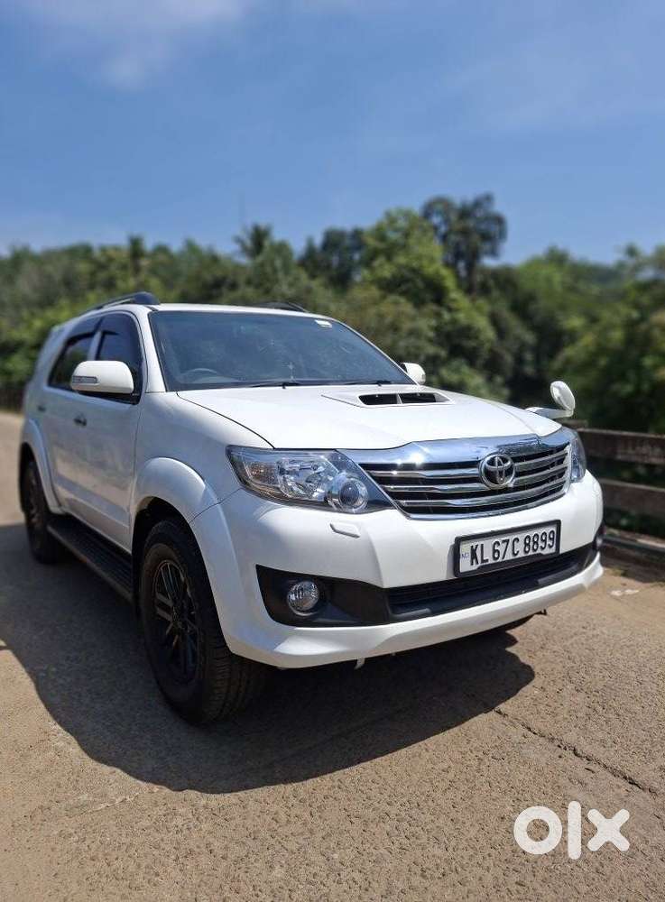 Toyota Fortuner 3.0 4x2 Mt, 2012, Diesel
