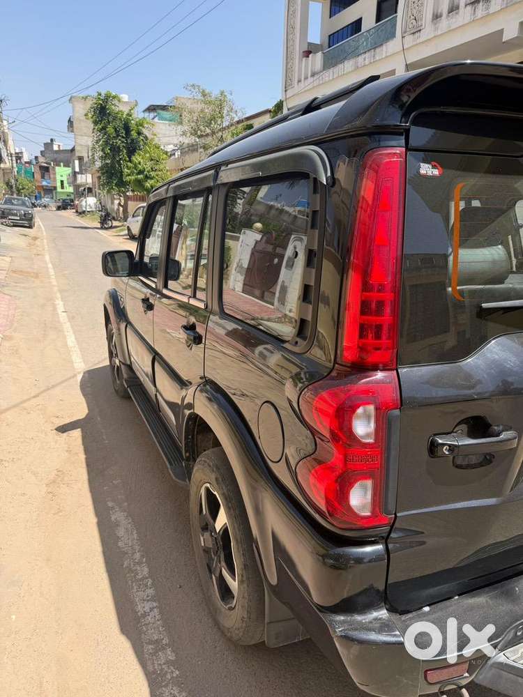 Mahindra Diesel Car 2022