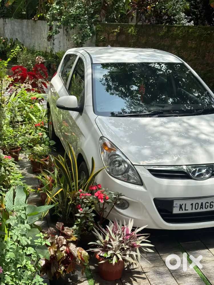 Hyundai I20 1.2 Asta 2011 ( Full Option )