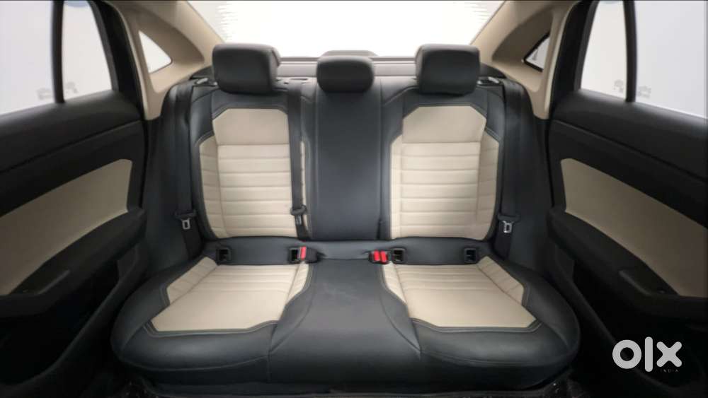 Skoda Slavia Active 1.0l Tsi Mt, 2022, Petrol