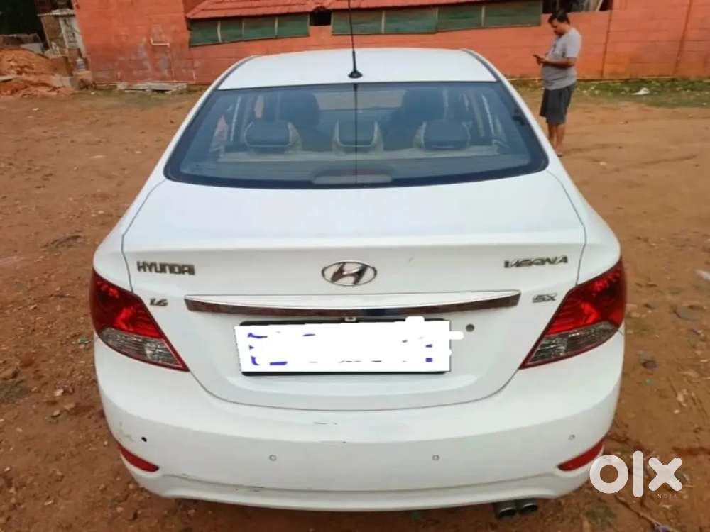Hyundai Verna 2011 Manual Petrol