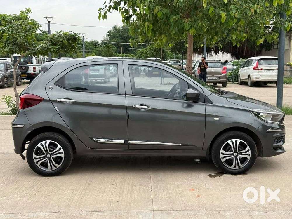 Tata Tiago 1.2 Revotron Xm Cng, 2023, Cng & Hybrids