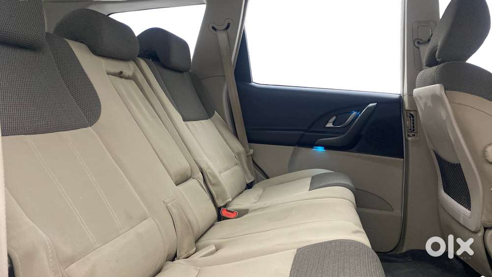 Mahindra Xuv500 At W9 2wd, 2017, Diesel