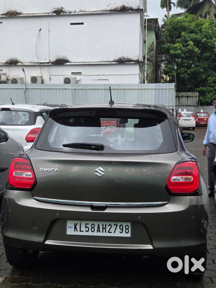 Maruti Suzuki Swift Zxi Plus Dual Tone, 2023, Petrol