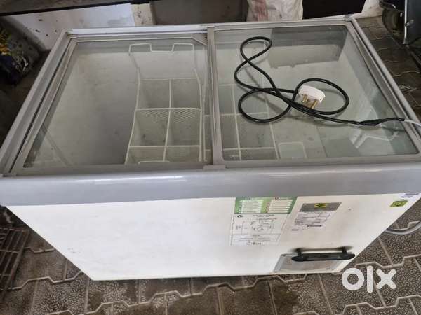 ICE-CREAM DEEP FREEZER FOR SALE