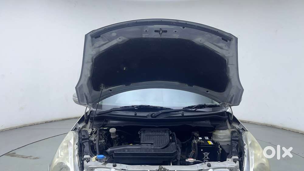Maruti Suzuki Swift Vxi Optional, 2017, Petrol