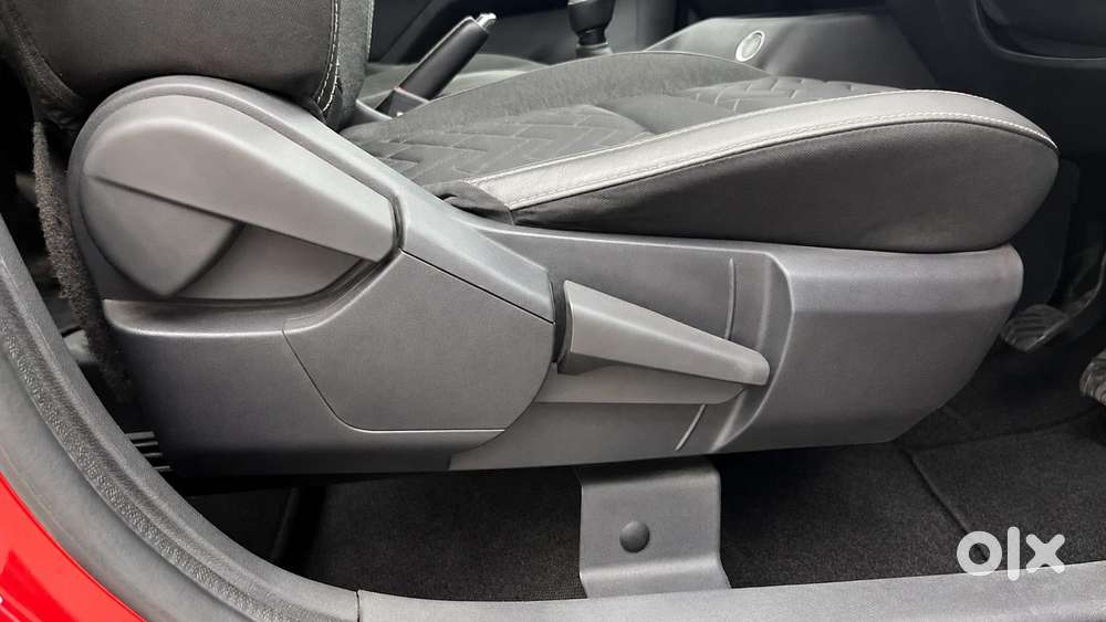 Nissan Magnite 1.0 Xv Premium Turbo (o), 2021, Petrol