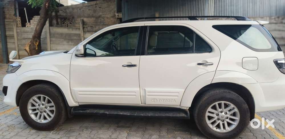Toyota Fortuner [2009-2012] 3.0 4x4 Mt, 2012, Diesel
