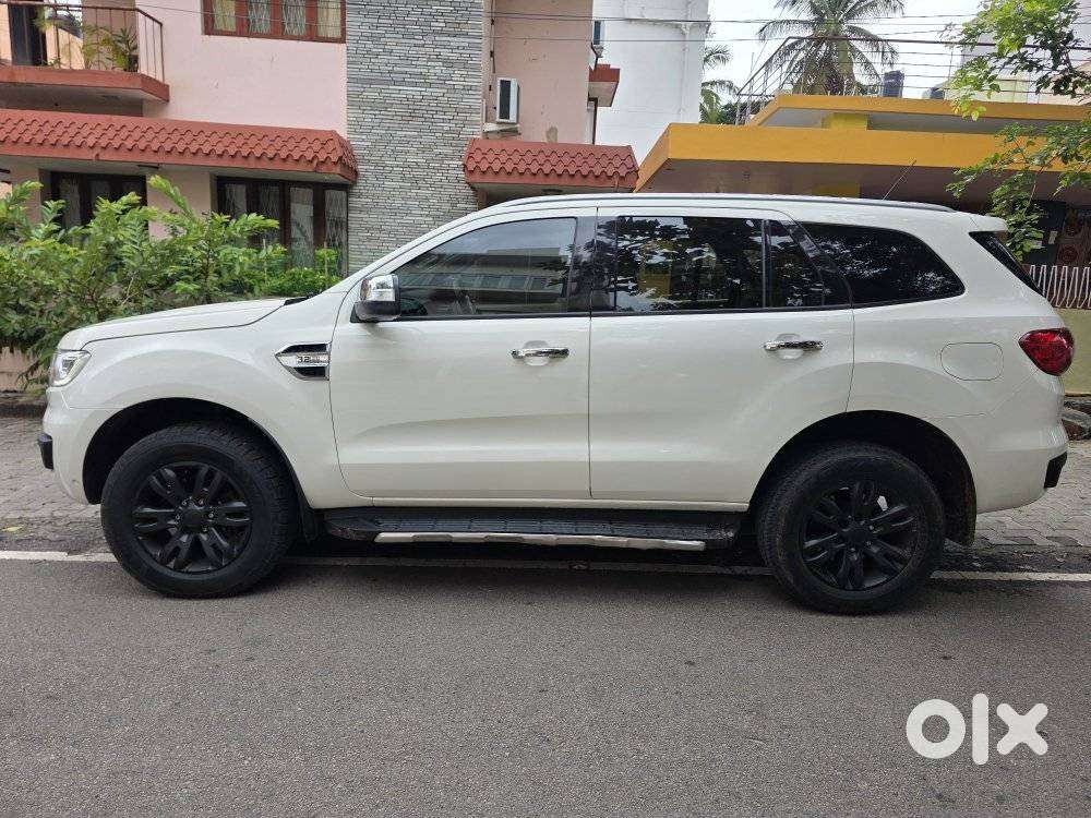 Ford Endeavour 3.2 Titanium At 4x4, 2017, Diesel