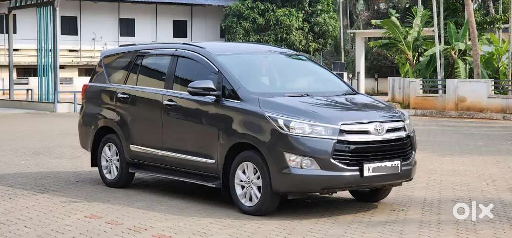 Toyota Innova Crysta 2018 Diesel Well Maintained