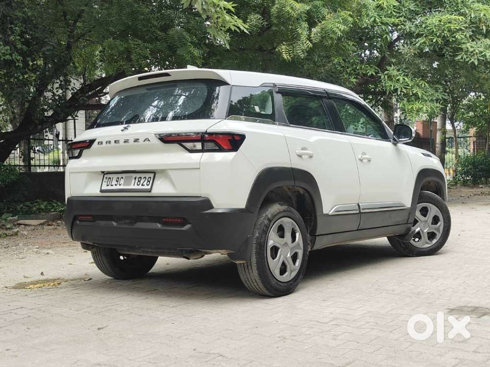 Maruti Suzuki Brezza 1.5 Lxi Cng, 2025, Cng & Hybrids