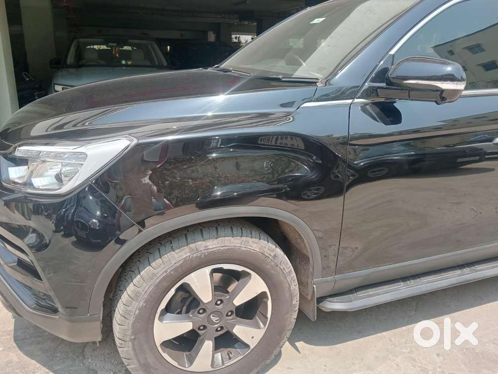 Mahindra Alturas G4 2021 Diesel