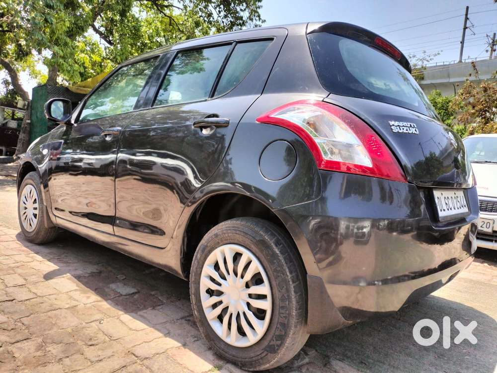 Maruti Suzuki Swift Lxi Option, 2017, Petrol