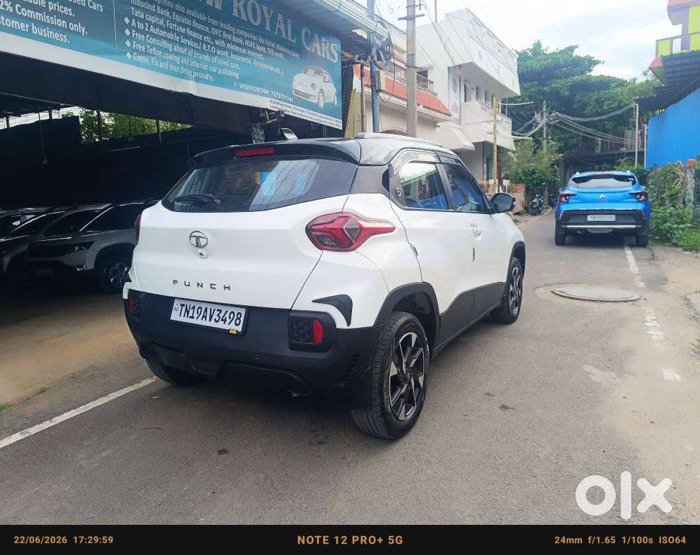 Tata Punch Creative Dual Tone Mt Sunroof, 2023, Petrol
