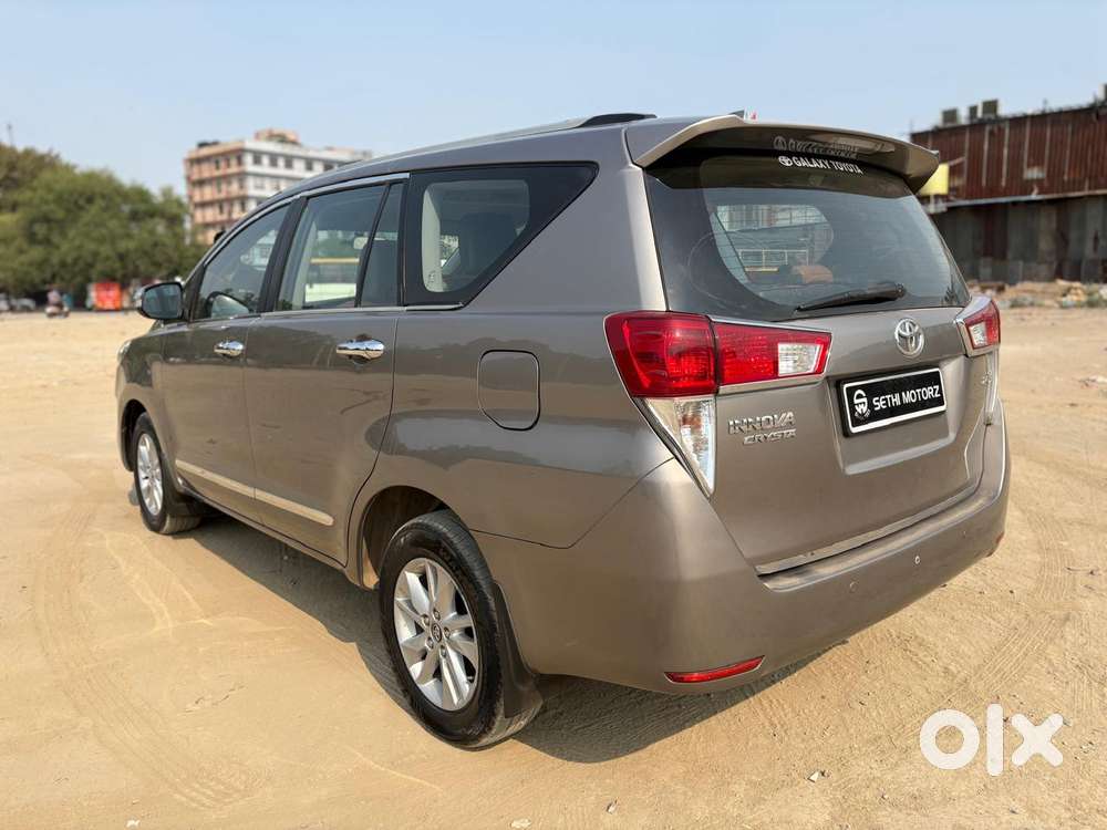 Toyota Innova Crysta 2.4 Gx Mt, 2017, Diesel