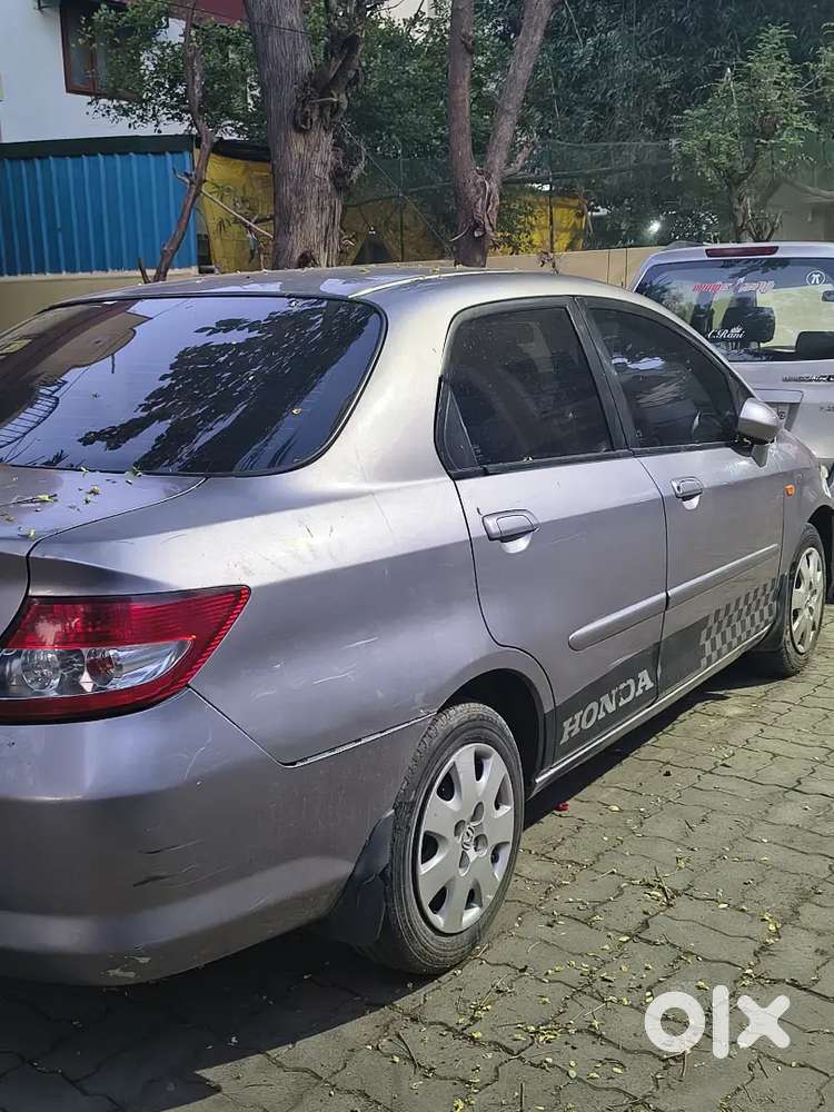 Honda City 2004 Petrol Well Maintained