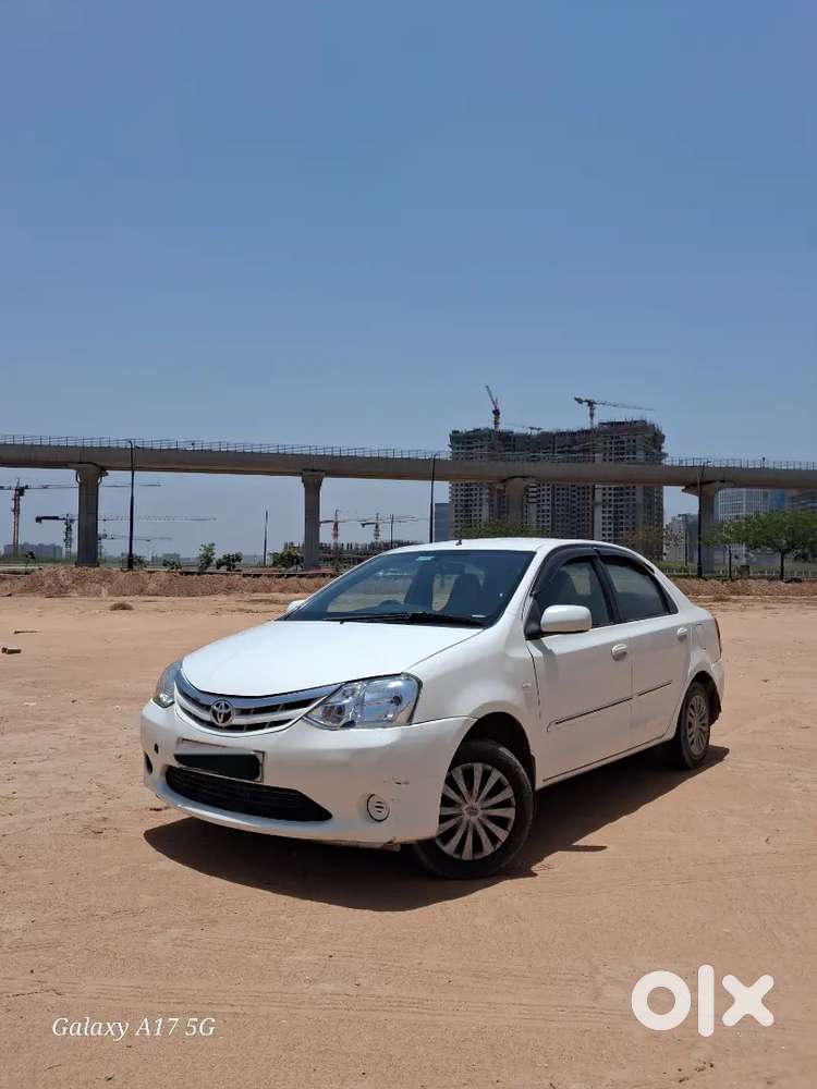 Toyota Etios 2012 Cng & Hybrids Well Maintained