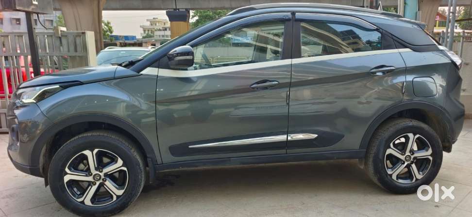 Tata Nexon 1.2 Revotron Xza Plus, 2022, Petrol