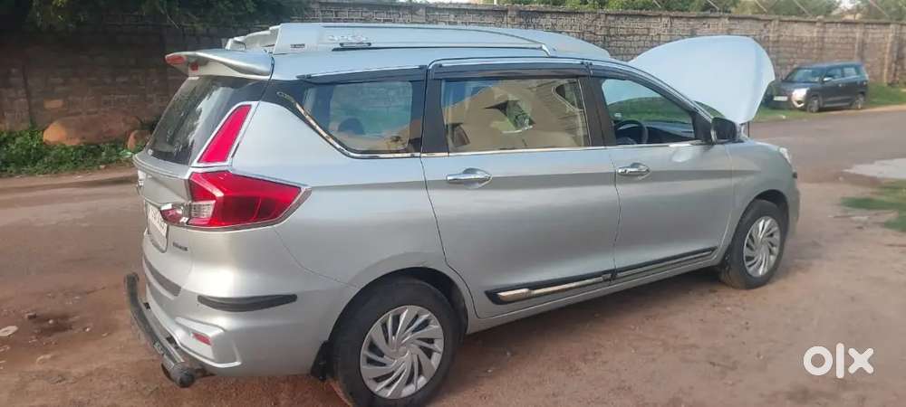 Maruti Suzuki Ertiga Vxi 2025
