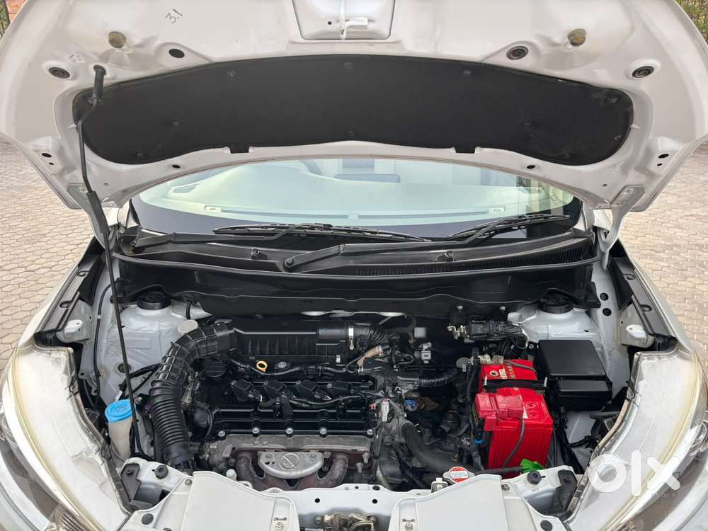 Maruti Suzuki Ertiga Vxi At Petrol, 2019, Petrol