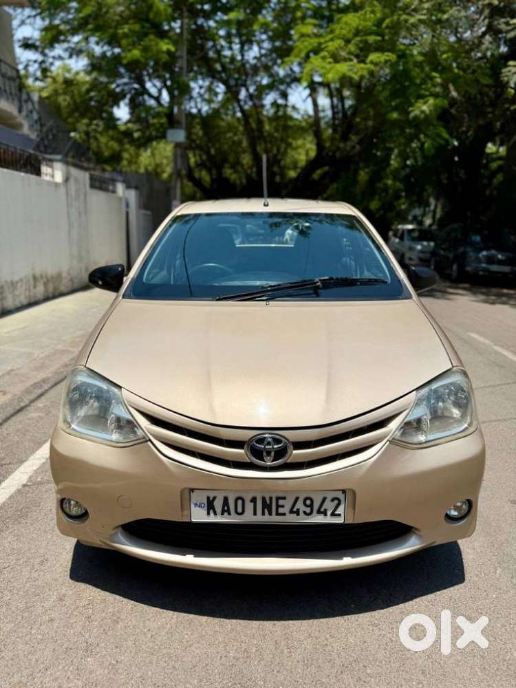 Toyota Etios Liva 2013-2014 G, 2012, Petrol